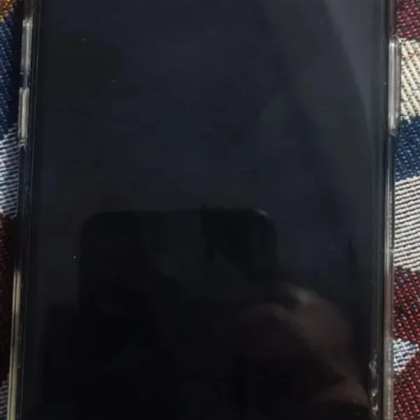 آیفون ۱۶، عکس ۲